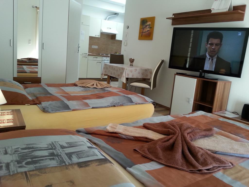 Villa Toscana Steyr Habitación foto
